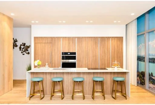 RESIDENCE 613 EXPOSURE S 2