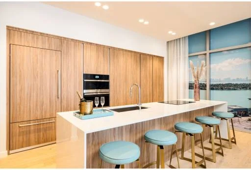 RESIDENCE 905 EXPOSURE S 3