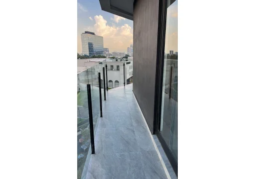 Sky Park San Lorenzo EB-VZ9856 82m2 S/N 4