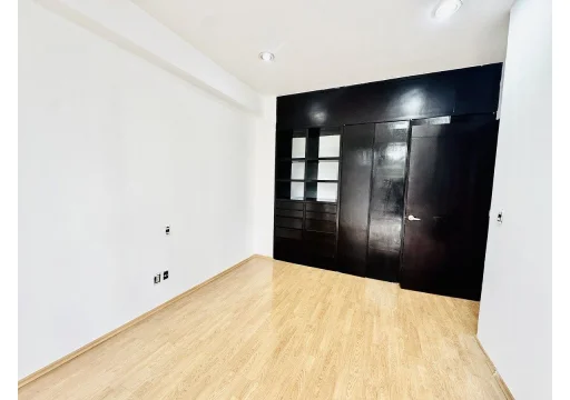 Cervantes Saavedra Granada EB-VK9526 37000 115m2 1