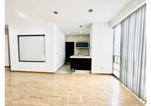 Cervantes Saavedra Granada EB-VK9526 37000 115m2 11