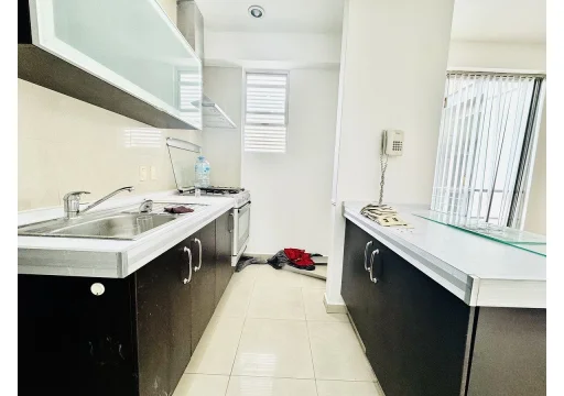 Cervantes Saavedra Granada EB-VK9526 37000 115m2 12