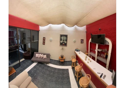 Las Arboledas AV3000 EB-JP5679 6980000 550m2 2