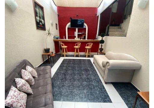 Las Arboledas AV3000 EB-JP5679 6980000 550m2 3