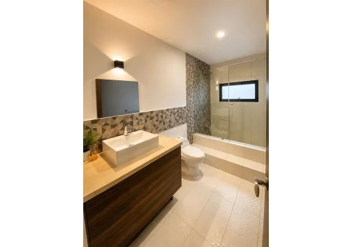 Aqua Lago Esmeralda EB-WH4239 8290000 305m2 11