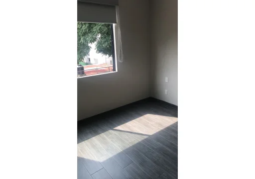 Indiana 57 Napoles EB-WJ3168 22000 63m2 6
