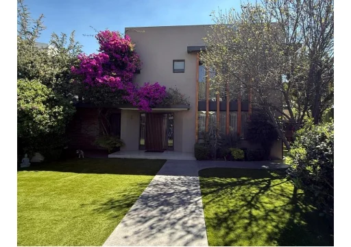 Loma De Valle Escondido DOMUX 15490000 558m2 2
