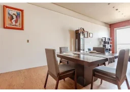 Cover Home 5