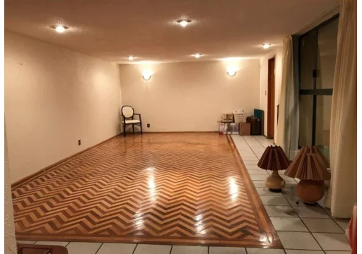 8934