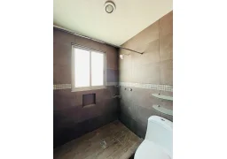 Cover Home 8