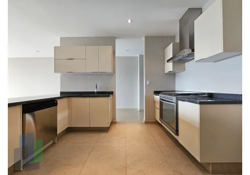 Juriquilla departamento piso 5 con cuarto de servicio 2