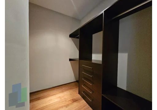 Juriquilla departamento piso 5 con cuarto de servicio 12
