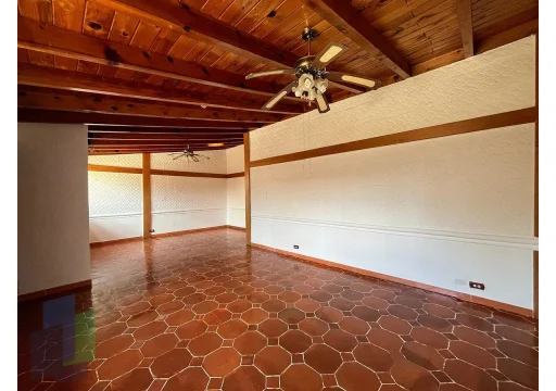 Casa colonial de una planta en Juriquilla 11