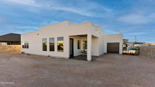 2432 Cesar Cordova Place 25