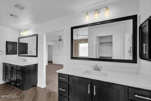 213 Frances Street 23