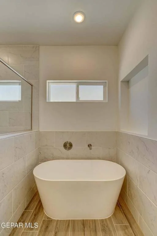 7313 Enchanted Point Drive 23