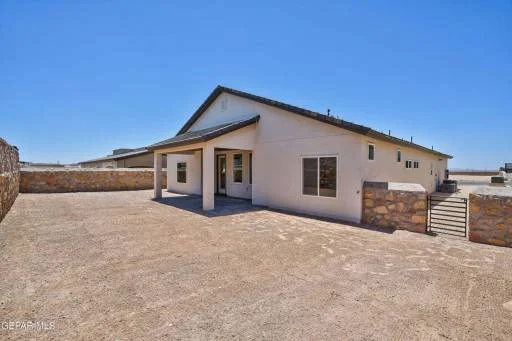 7313 Enchanted Point Drive 27