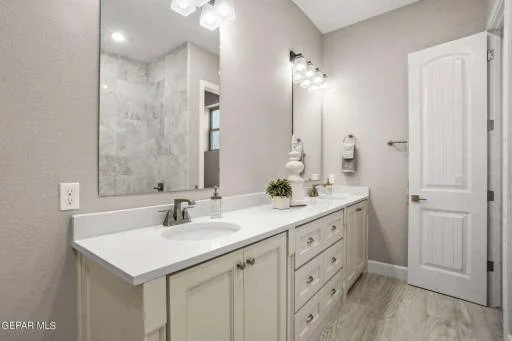 6409 Cadence River 23