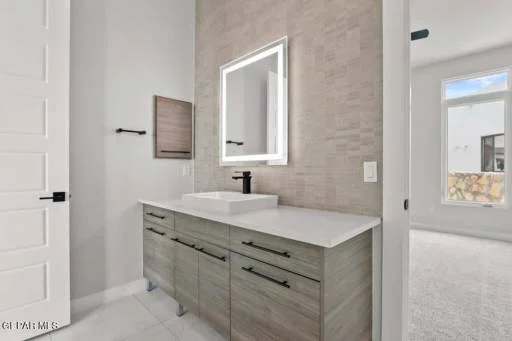 1365 Desert Night Street 21