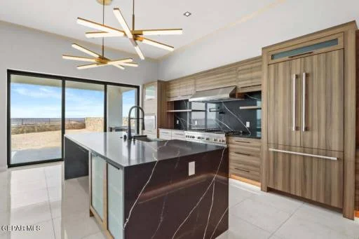 1365 Desert Night Street 7
