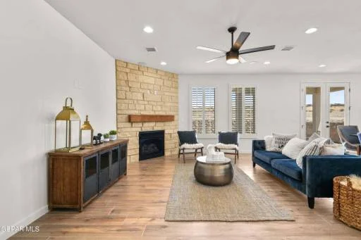 10704 Walden Pond St 14