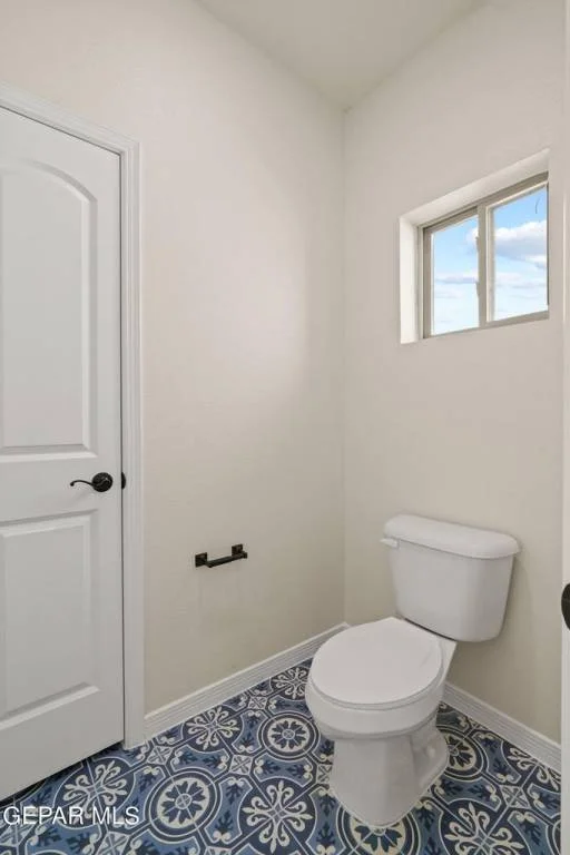 913 Alcestor Place 34