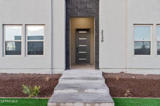 2520 Sammy Cervantes Street 1