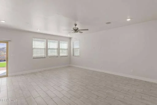 2236 Sandstone 12