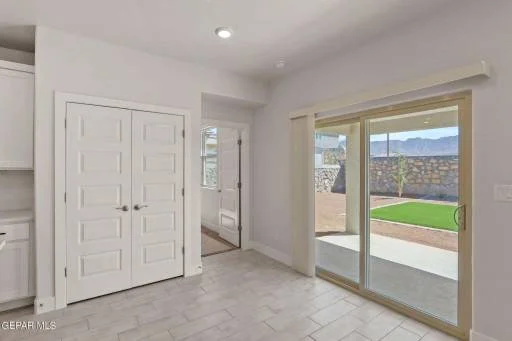 2236 Sandstone 16