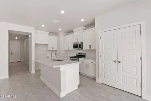 2236 Sandstone 17