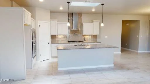 244 Farnborough St 9