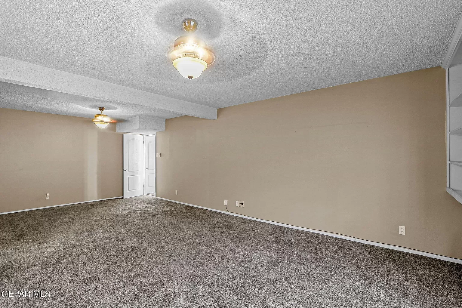 10000 MONACO Drive 23