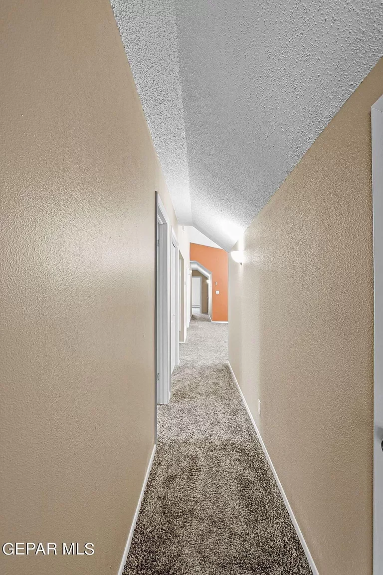10000 MONACO Drive 50