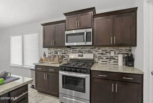 1005 Indigo Sky Street 7