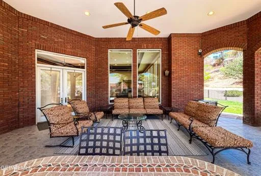 1012 QUINTA ANTIGUA Lane 69