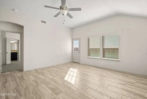 1017 SUMMER LAKE Street 24