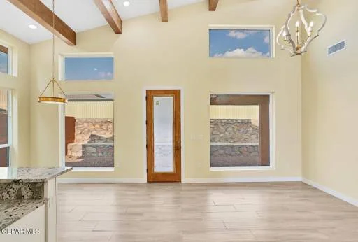 1031 VINTON Avenue 29 16