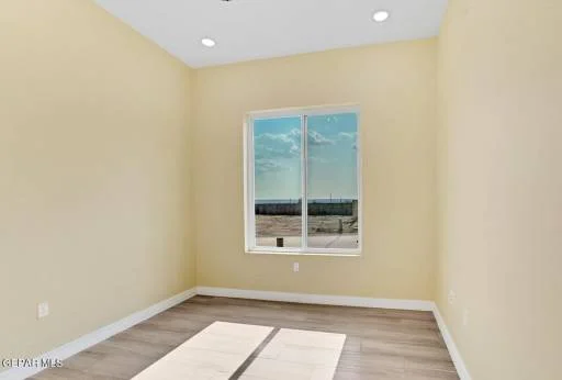 1031 VINTON Avenue 29 22