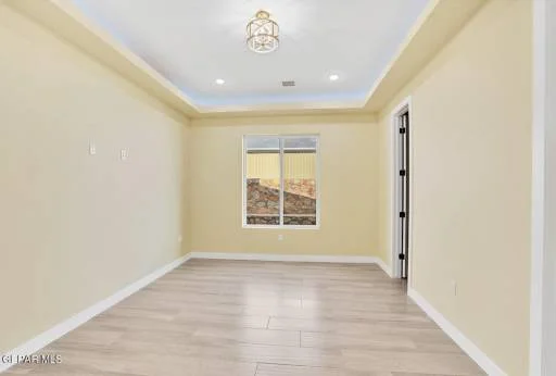 1031 VINTON Avenue 29 5