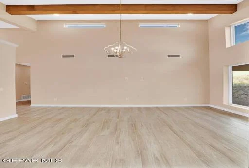 1031 VINTON Avenue 30 15