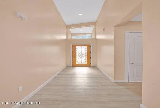 1031 VINTON Avenue 30 17