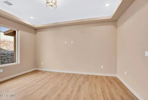 1031 VINTON Avenue 30 22