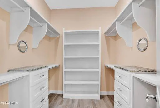 1031 VINTON Avenue 30 6