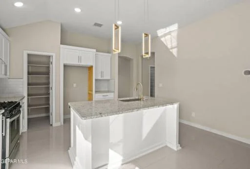 1032 Indigo Sky Street 18