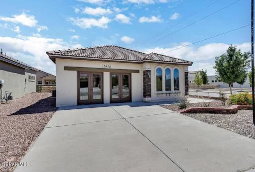 1041 Summer Lake Street 3