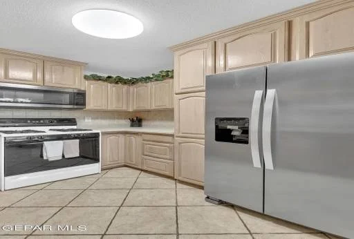 10604 Kinross Avenue D 15