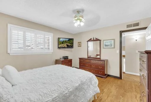 10604 Kinross Avenue D 28