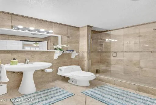 10604 Kinross Avenue D 31
