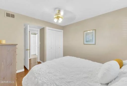 10604 Kinross Avenue D 36