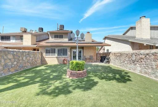 10604 Kinross Avenue D 40